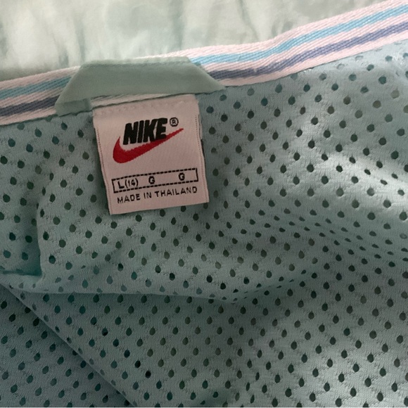 VINTAGE NIKE WINDBREAKERS WOMENS SIZE L - Picture 5 of 13